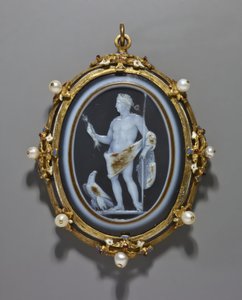 Cameo Przedstawianie rzymskiego cesarza jako Jowisza, Cameo: Roman, AD 41-54, Ramka: włoski, koniec XVI wieku (kamea: sardonyx; ramka: złoto, emalia i perły) autorstwa Italian School