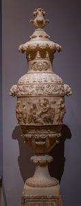 Wazon ze sceną klasycystyczną: Ofiara Polikseny, ok. 1825 (alabaster) autorstwa Italian School