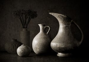 Rustykalna kompozycja z ceramiką autorstwa Jacqueline Hammer