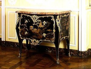 Komoda w stylu Ludwika XV, 1723-74 (lakierowane drewno)