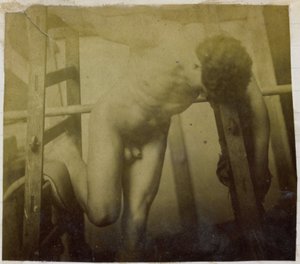 Studium nagiego modela męskiego, pochylonego do przodu na drewnianym rusztowaniu, w pracowni Jacques de Lalaing autorstwa Jacques Lalaing (attributed to)