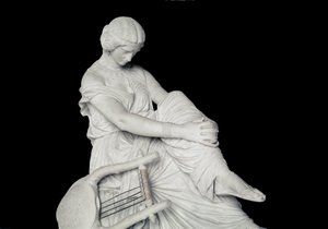 Sapho (lub Safona, VII wpne), grecki poeta starożytności. Marmurowa rzeźba Jamesa Pradiera (1790-1852)