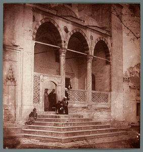 „Portyk Süleymaniye” [Stambuł. Portyk meczetu Süleymaniye] autorstwa James Robertson