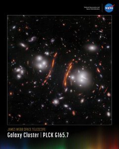 Galaxy Cluster PLCK G165.7 – mini plakat autorstwa James Webb Space Telescope (NASA)