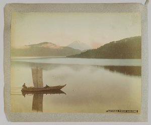 Fujiyama z Hakone, prefektura Kanagawa, Japonia (ręcznie kolorowane czarno-białe zdjęcie) autorstwa Japanese Photographer