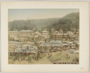 Widok ogólny parku Maruyama, Kioto, Japonia (ręcznie kolorowane czarno-białe zdjęcie) autorstwa Japanese Photographer