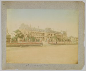 Imperial Hotel, Tokio, Japonia (ręcznie kolorowane czarno-białe zdjęcie) autorstwa Japanese Photographer