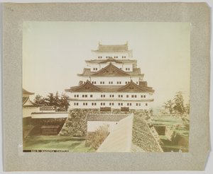 Zamek Nagoya, Japonia (ręcznie kolorowane czarno-białe zdjęcie) autorstwa Japanese Photographer