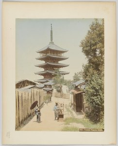 Yasaka Pagoda, Kioto, Japonia (ręcznie kolorowane czarno-białe zdjęcie) autorstwa Japanese Photographer