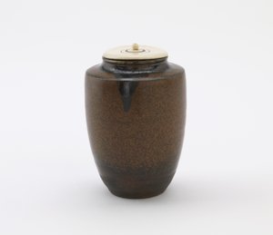 Pojemnik na herbatę, typ katatsuki, okres Edo (ceramiczny) autorstwa Japanese School