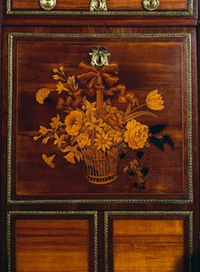 Kosz kwiatów, detal z intarsji na drewnie satynowym w stylu Ludwika XVI i amarantowym biurku, sygn. Jean-Henri Riesener (1734-1806), Francja autorstwa Jean-Henri Riesener