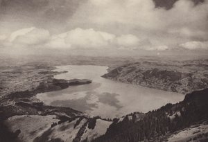 Rigi Kulm, widok na jezioro Zug (zdjęcie czarno-białe) autorstwa Jean Gaberell