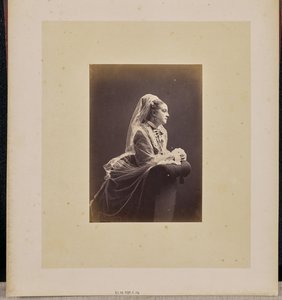 [Portret kobiety] autorstwa Jean Pierre Bertrand Eugène Pégot Ogier