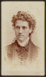 Carte-de-visit portret panny Julii J. Thomas, ca. 1875. autorstwa Jefferson Beardsley