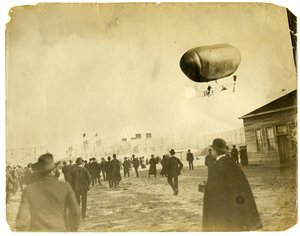Sterowiec "Kalifornijska Strzała" autorstwa Jessie Tarbox Beals
