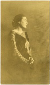 Fanny Hurst, ok.1909-20 (zdjęcie żelatynowo-srebrowe) autorstwa Jessie Tarbox Beals