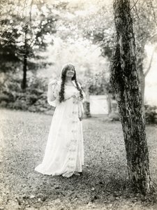 Grace Duffy Boylan matka Malcolma Stuarta Boylana, reżyser filmowy Hollywood, ok. 1905-17 (zdjęcie żelatynowo-srebrowe) autorstwa Jessie Tarbox Beals