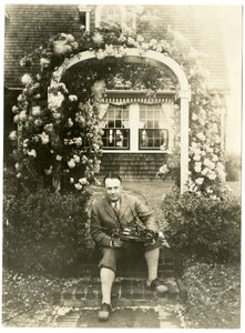 Joseph C Lincoln, ok. 1920-28 (zdjęcie żelatynowo-srebrowe) autorstwa Jessie Tarbox Beals