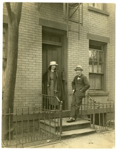 Pan Llewelyn Powys, autor i jego żona, ok. 1905-40 (zdjęcie żelatynowo-srebrowe) autorstwa Jessie Tarbox Beals