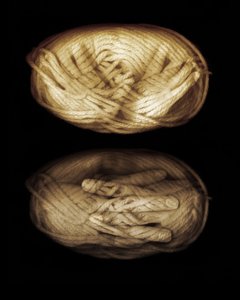 Ręce z przędzy, 2013 (obróbka zdjęć) autorstwa Johan Lilja