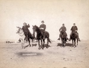 Oglądanie wrogiego obozu indiańskiego, 1891 autorstwa John C. H. Grabill