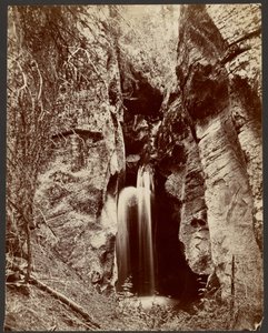 Wodospad, Winslow Creek autorstwa John K. Hillers
