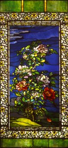 Piwonie na wietrze z obramowaniem Kakemono autorstwa John La Farge