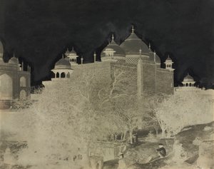 Taj Mahal, widok z tyłu domu spokojnej starości, z figurą