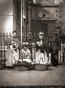 Covent Garden Flower Woman, z „Street Life in London”, J. Thomson i Adolphe Smith autorstwa John Thomson