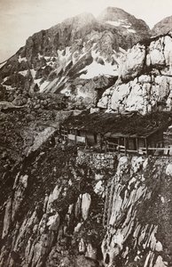 Album "Moja wojna światowa - wspomnienia Frontu Południowo-Zachodniego w Karyntii, Włochy, Trentino-Alto Adige) 31.03.1915-12.11.1918 - Josef Zohles Vienna": obóz wojskowy górski (b/w autorstwa Josef Zohles