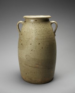 Churn, ok. 1873-1900 (kamionka szkliwiona alkalicznie) autorstwa Joseph C. Rushton