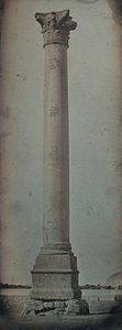 Kolumna Pompejusza, Aleksandria, 1842.