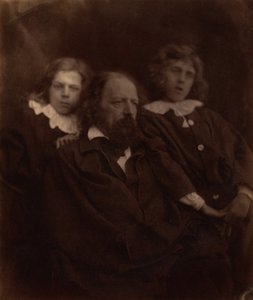 Alfred Tennyson z synami, 1865 (zdjęcie) autorstwa Julia Margaret Cameron