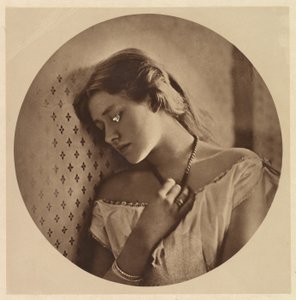Ellen Terry, w wieku szesnastu lat autorstwa Julia Margaret Cameron