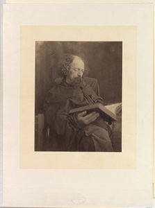 Tennyson czytający autorstwa Julia Margaret Cameron