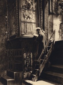 Jerozolima, Bazylika Grobu Świętego, Modlący się Mnich (zdjęcie czarno-białe) autorstwa Karl Grober