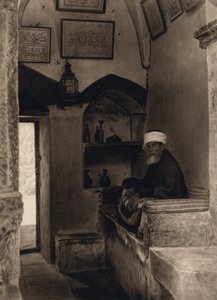 Jerozolima, straż meczetu na Górze Oliwnej (zdjęcie czarno-białe) autorstwa Karl Grober