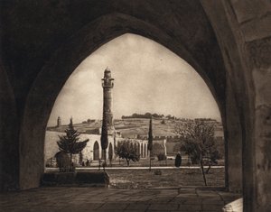 Jerozolima, widok na Górę Oliwną z miejsca świątyni (zdjęcie czarno-białe) autorstwa Karl Grober