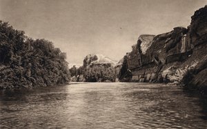 Stromy brzeg Jordanu (zdjęcie czarno-białe) autorstwa Karl Grober