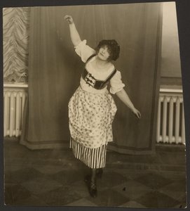 Mlle Vera Gartang w balecie "Music Box"