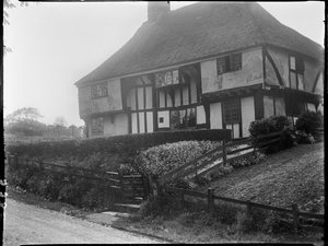 Ye Olde House, Stone-In-Oxney, Stone-Cum-Ebony, Ashford, Kent autorstwa Katherine Jean Macfee