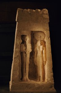 Wolnostojąca świątynia, naos, Ptaha i Sekhmet, Nowe Królestwo, 2002 r. (zdjęcie) autorstwa Kenneth Garrett