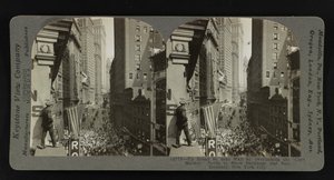 Broad St. w pobliżu Wall St., z widokiem na "Curb Market", na północ do Stock Exchange i Sub-Treasury, Nowy Jork autorstwa Keystone View Company