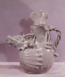 Art coreen: ceramiczny akwamaryn w kształcie wodnego smoka. okres Koryo autorstwa Korean School