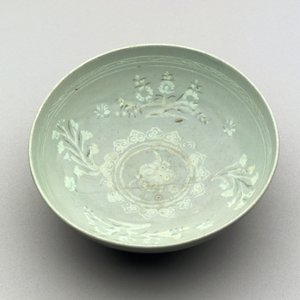 Miska z polewą seledynową, 1250-1350 (ceramiczna)