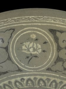Miska z żurawiami i chmurami, ok.1150-1200 (kamionka szkliwiona seledynem) autorstwa Korean School