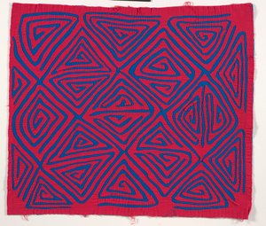 Panel koszuli (mola), ok. 1950 r. (bawełna z aplikacjami) autorstwa Kuna Indian Culture