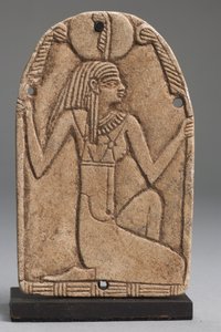 Tablica Maat (fajans) (patrz także 325655, 325656 i 325658) autorstwa Late Period Egyptian