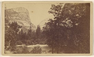 Mirror Lake. Dolina Yo-Semite. Mariposa Co. autorstwa Lawrence and Houseworth