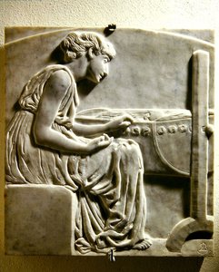 Macierzyństwo, kołyska autorstwa Leonardo Bistolfi